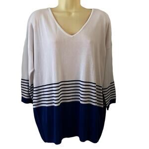 Heart N Crush White & Blue Lightweight Sweater Womans Size Large